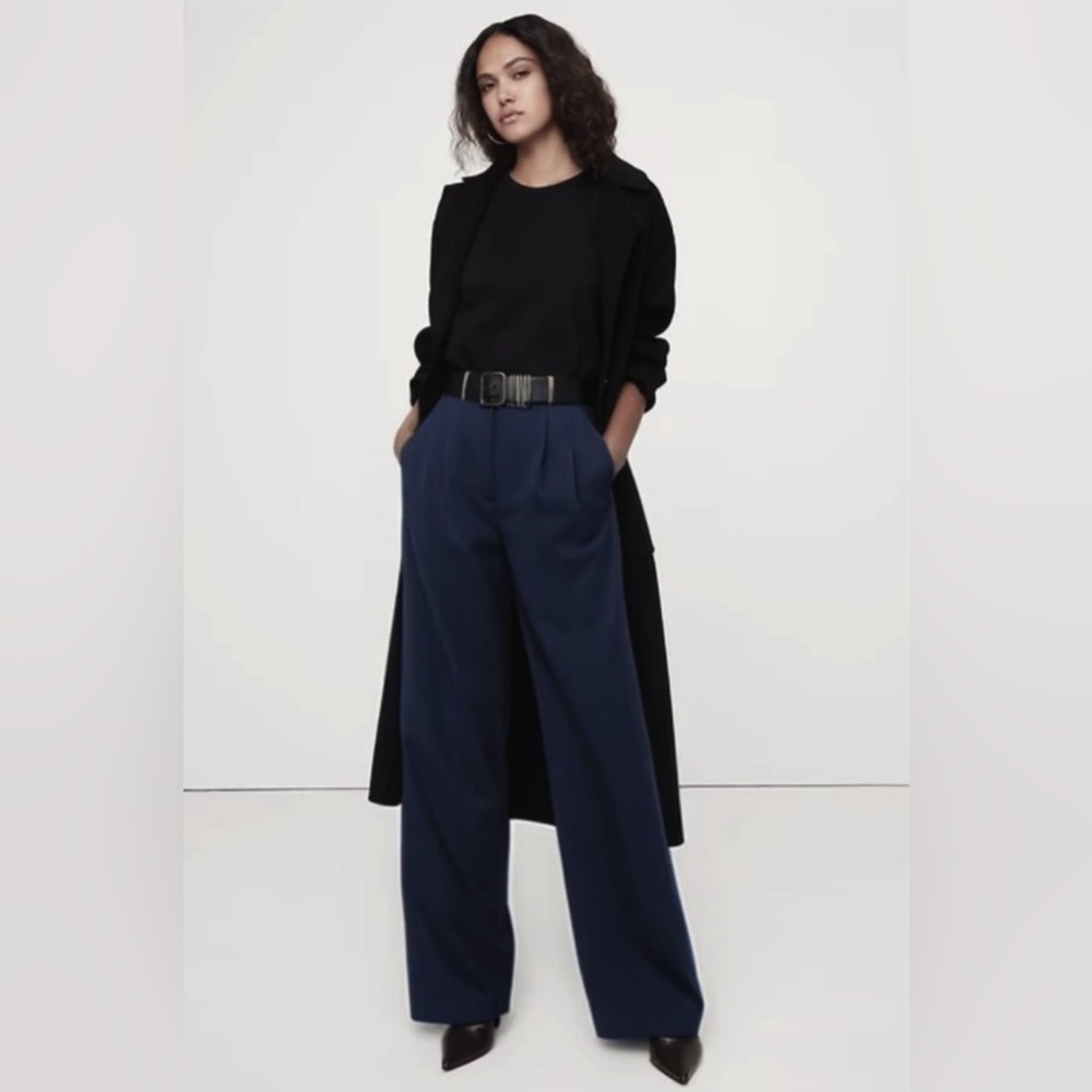 NWT! Banana Republic Navy Soho High Rise Wide leg Italian Wool Pant *
